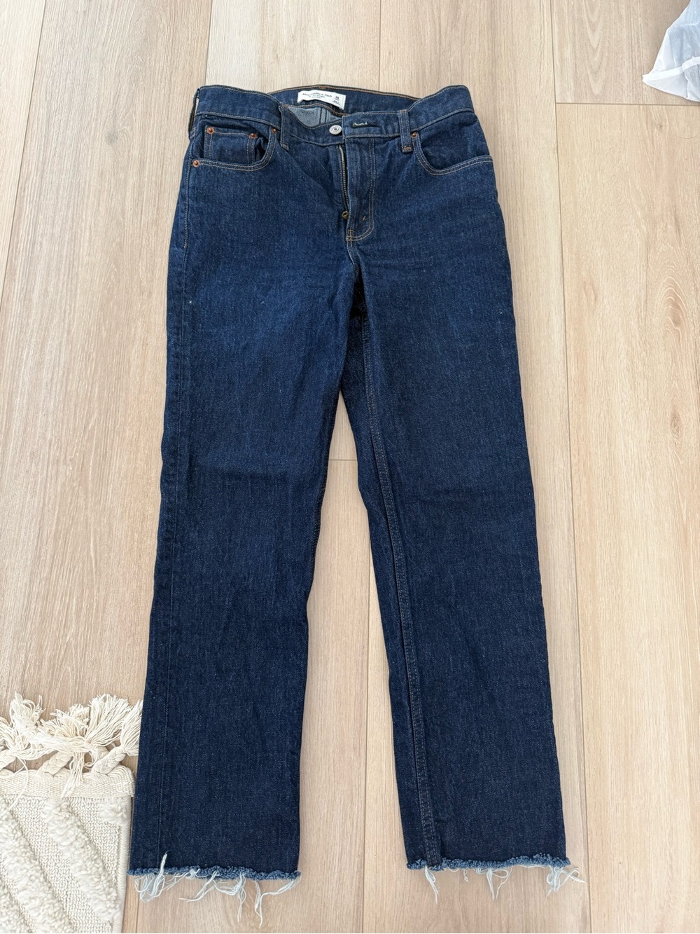 Abercrombie & Fitch Dark Denim - 90s Straight Mid Rise